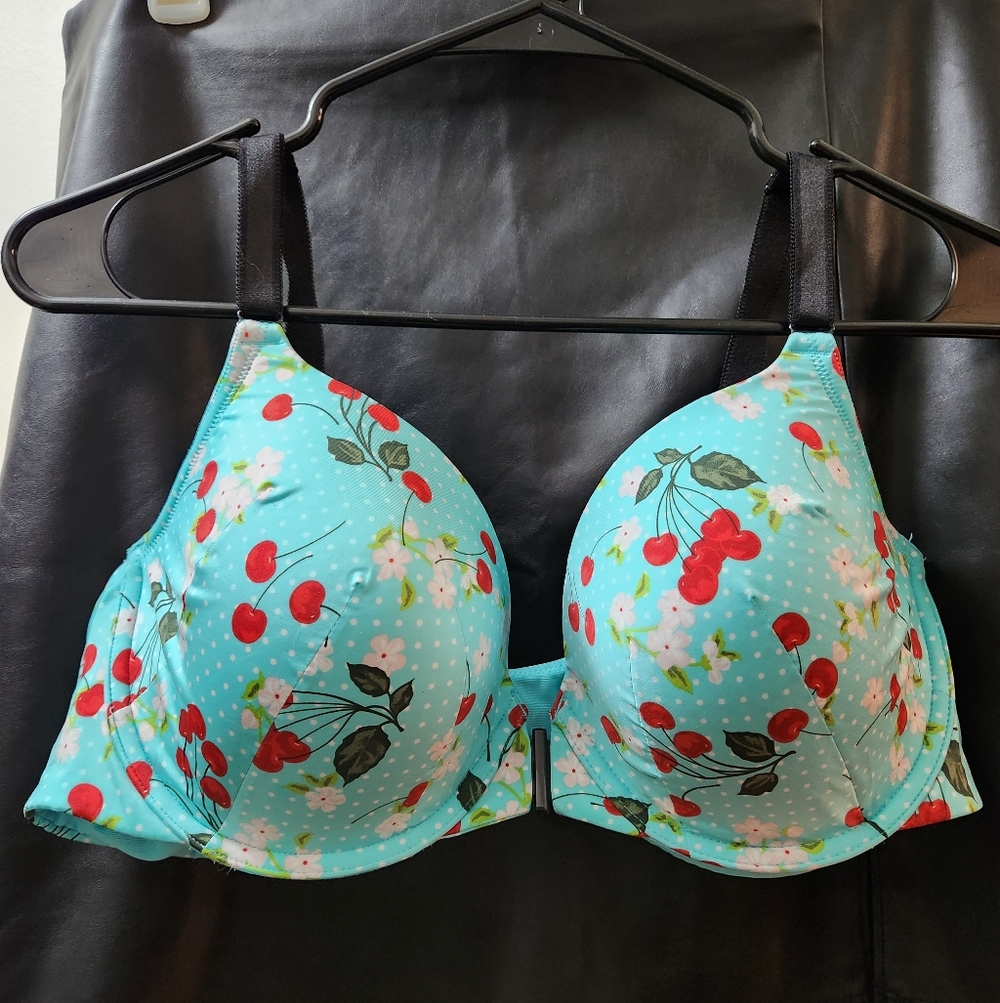 Torrid Cherry Print Perfect Front Close Lightly Lined Underwire Bra